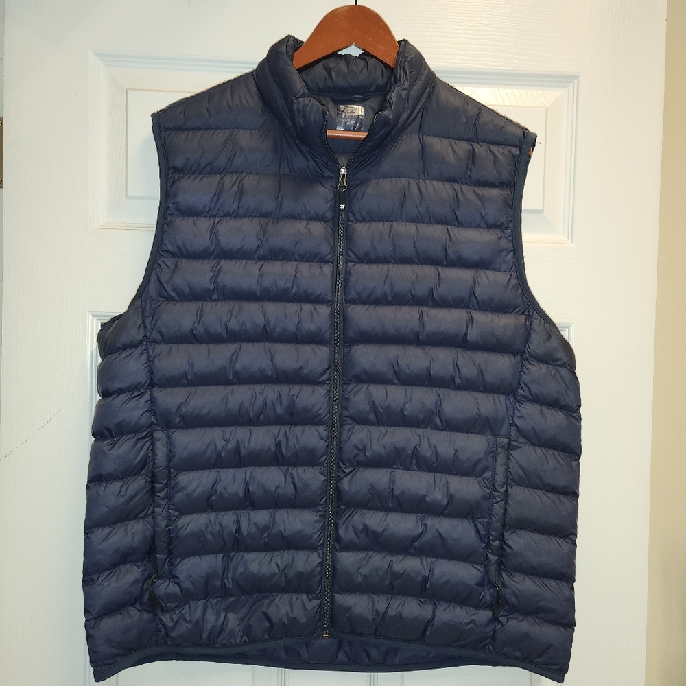 32° Puffer Vest in Navy Blue